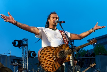 Michael Franti & Spearhead
