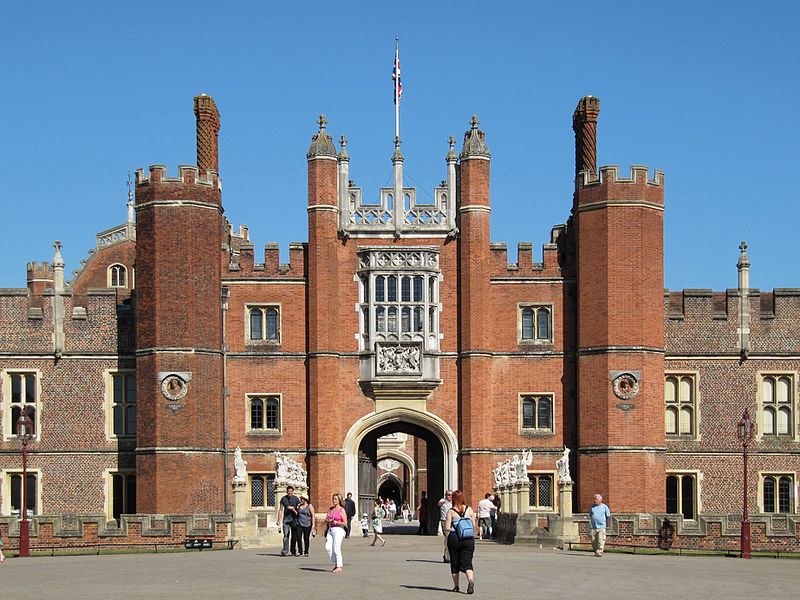 UK Festivals - Hampton Court Palace Festival